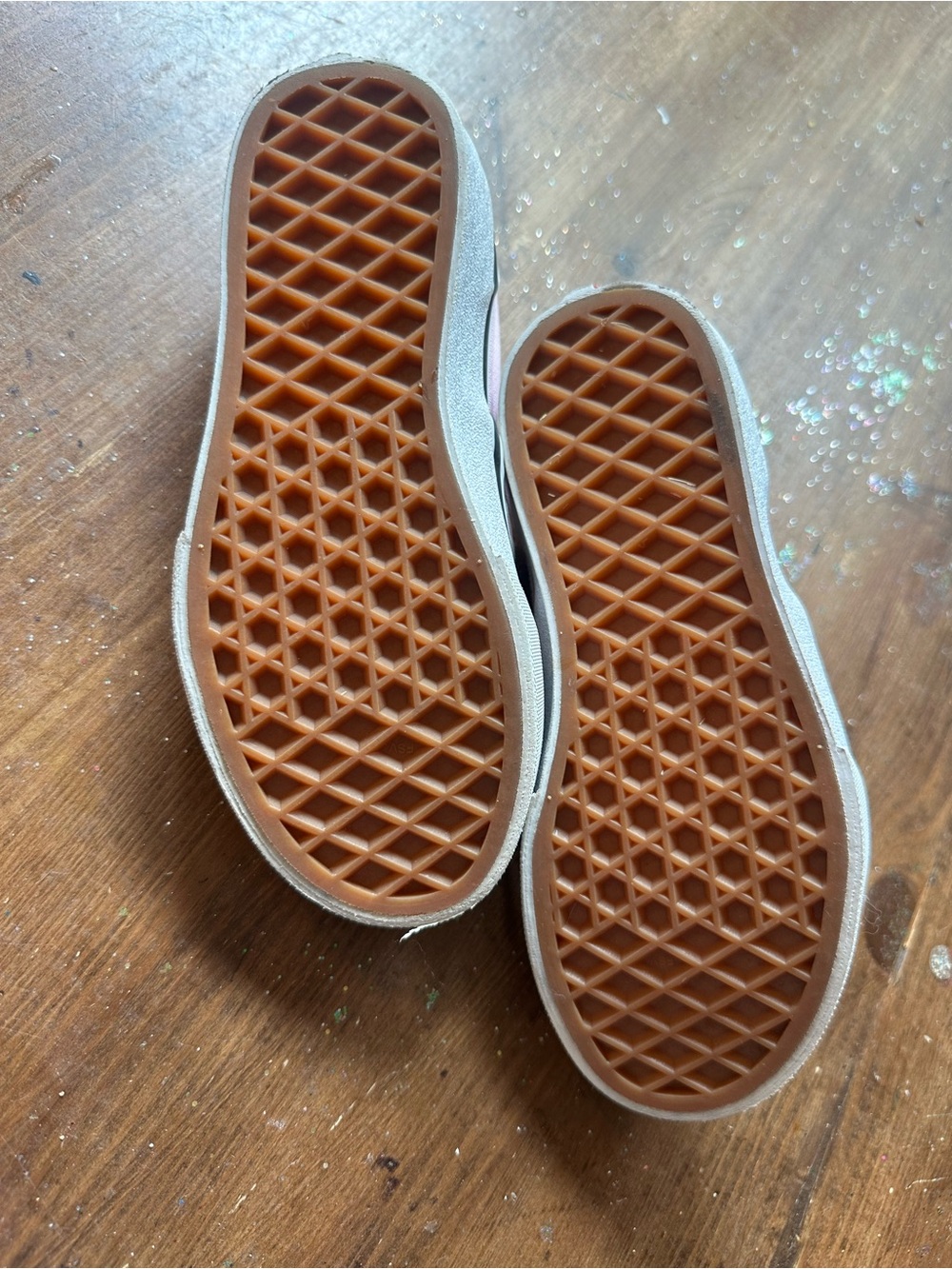 Vans Kids Slip-On Checkerboard Sneakers in Pink and White - Picture 4 of 6